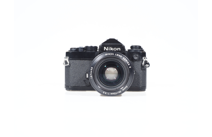 Nikon FE + 36-72mm 3,5 AiS - gebraucht