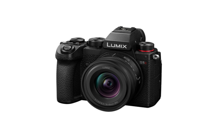 Panasonic Lumix S5D + S 18-40mm F4,5-6,3