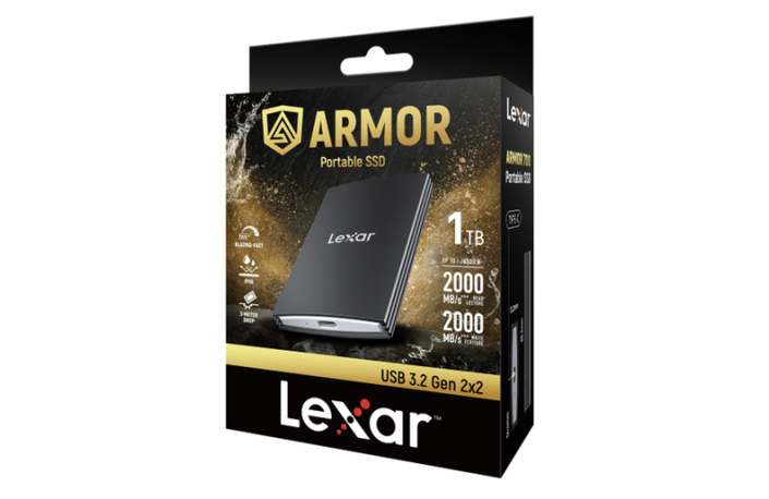 Lexar AR700 1 TB portable SSD