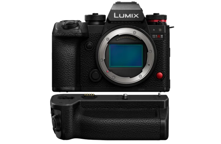 Panasonic Lumix S1R II + Batteriegriff DMW-BG2E