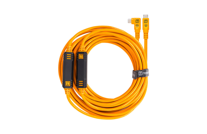 Tether Tools TetherPro USB-Datenkabel USB-C an USB-C - 9,4 m, rechtsgewinkelt (Orange)